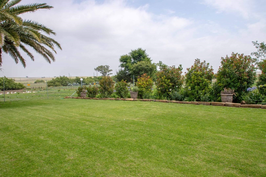 18 Bedroom Property for Sale in Heilbron Free State